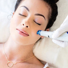 Afbeelding in Gallery-weergave laden, Cadeaubon Signature+ Hydrafacial Behandeling